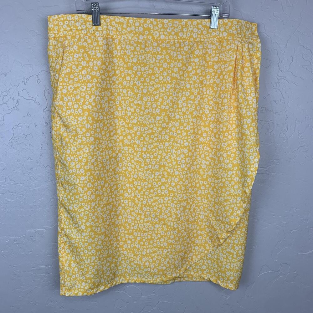 RipSkirt Skirt Womens XL Length 3 Yellow Floral Wrap Knee Pockets Resort Wear